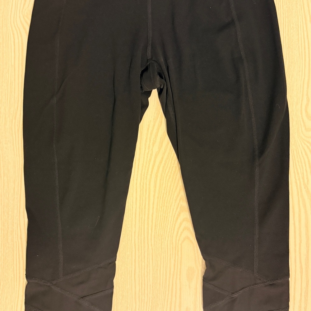 Black Athleta Crop Leggings With Mesh Detail Size S